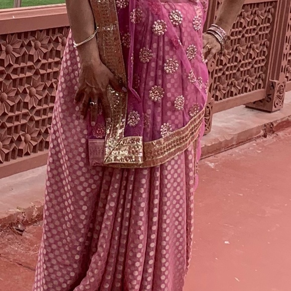 Pink Saree - Picture 3 of 3